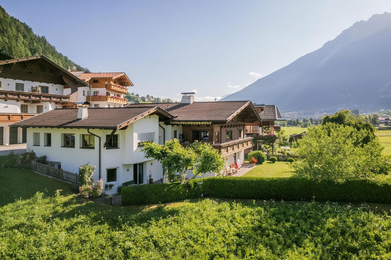 Mandelbaum Ferienwohnung Neustift im Stubaital Exterior photo